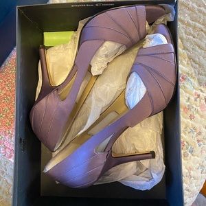 Tahari lavender heels